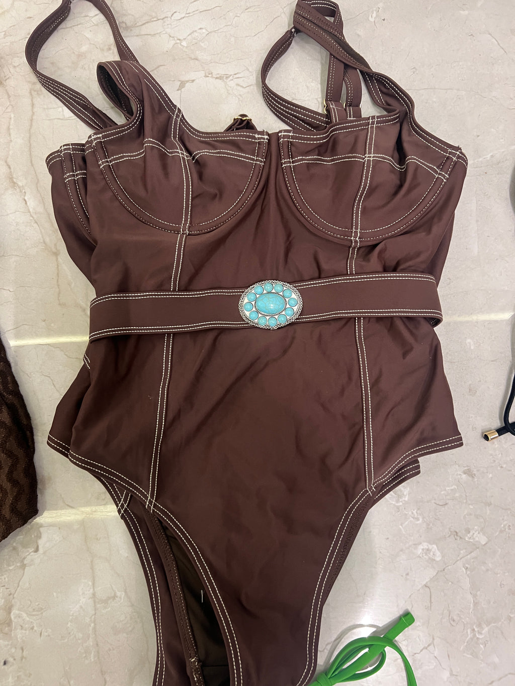 Under wired swimsuit with belt brown