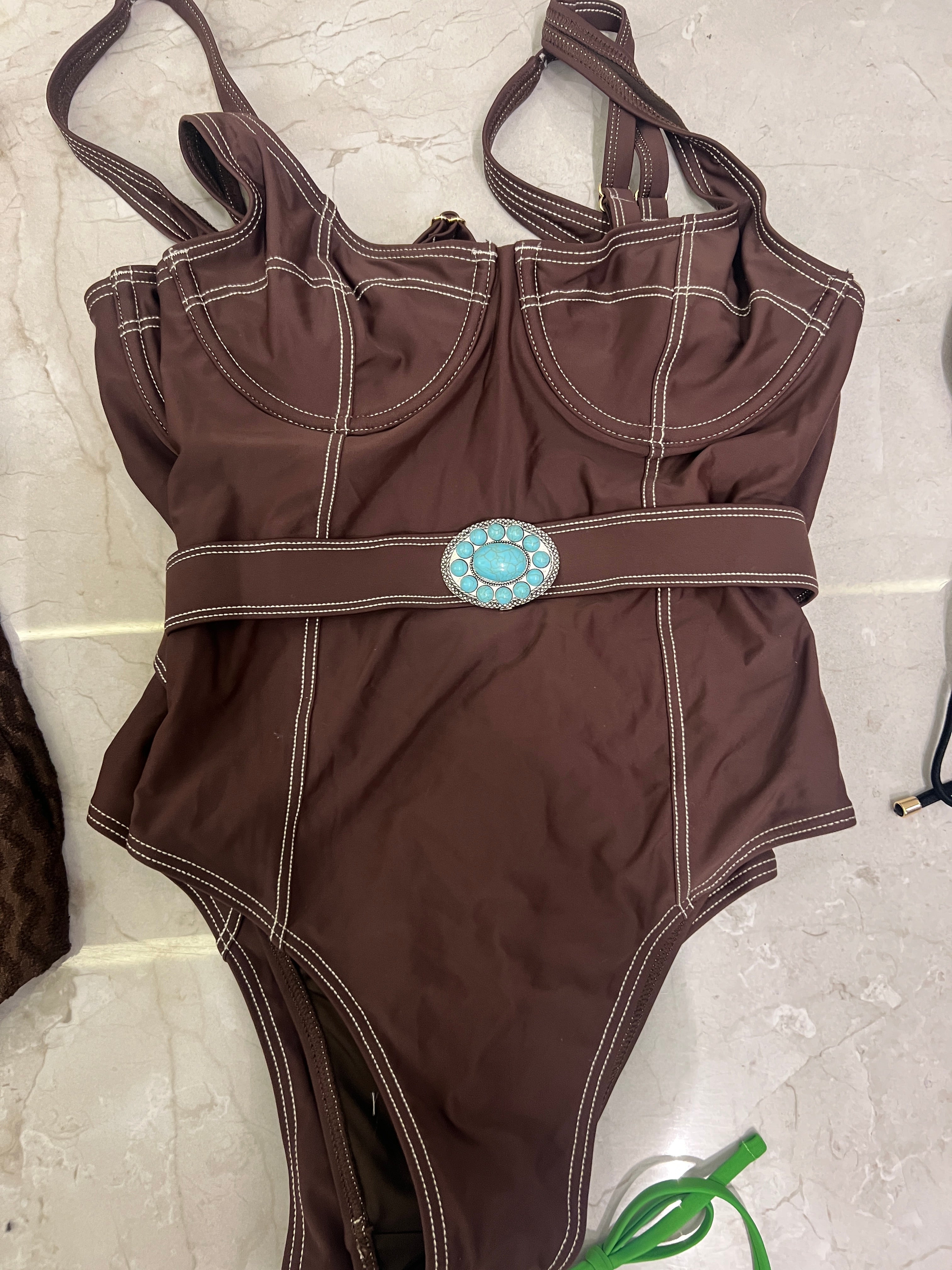 Under wired swimsuit with belt brown